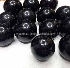 Vente en gros boule de cristal d'onyx noir indien de haute qualité sculptée sphère de pierres précieuses Agate noire métaphysique de guérison - Product Image 4