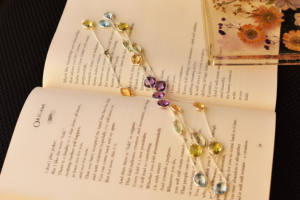 Compre un collar de cadena con bisel de piedras preciosas naturales Aurora Prism Multi, con plata de ley 925, un collar moderno. - Product Image 4