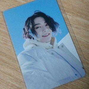 Pour BTS 2021 Winter Package Jungkook JK Photo Card Collectible - Product Image 1