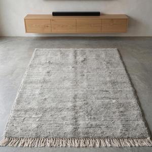 Tapis d'intérieur classique en laine florale fait main de qualité supérieure, tapis à poils ras doux et texturés pour chambre à coucher et décoration intérieure - Product Image 2