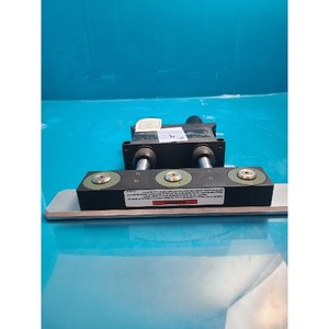 VAT 07512 ซีรีส์ 07512-VA24-AAZ2 ใช้แล้วตามสภาพเดิม อะไหล่อุปกรณ์เซมิคอนดักเตอร์รุ่นเก่า - Product Image 2