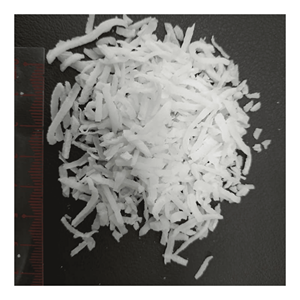 Coco deshidratado en hojuelas elaborado con rodajas de pulpa de coco para preparar bocadillos, decorar postres y servir en restaurantes en Vietnam. - Product Image 1