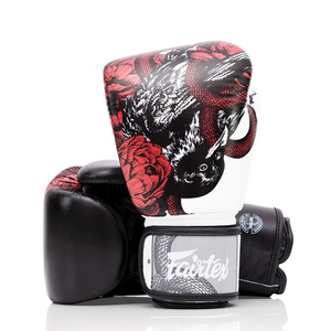 Gants de Muay Thai Fairtex de haute qualité, logo et design personnalisés imprimés, gants de boxe Fairtex pour l'entraînement et le sparring MMA. - Product Image 6