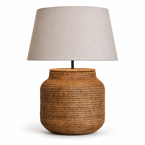 Lámpara de mesa de ratán marrón moderna con pantalla tejida a mano estilo de diseño chino rústico para dormitorio - Product Image 1