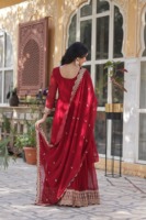 Robes Anarkali à fleurs artificielles de style indien et pakistanais très tendance avec broderie de sequins, robes pour mariage et festivals