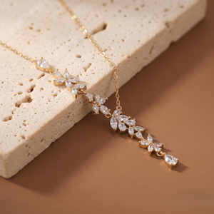 Collier pendentif romantique avec diamant moissanite taille marquise, chaîne plaquée or 18 carats, bijoux de mariage pour femme - Product Image 3