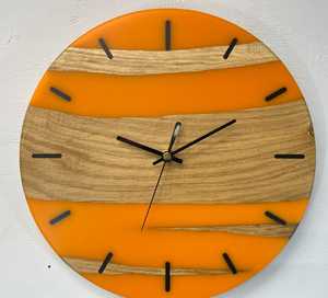 Reloj de Pared de Lujo de Madera de Burl Roja Intensa con Resina Epoxi, Reloj Colgante Redondo Silencioso de Madera de Olivo con Borde Natural para Arte de Pared de Sala de Estar - Product Image 4