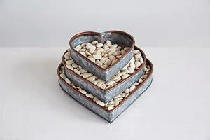 La elegante bandeja galvanizada, superventas, es una combinación notable de resistencia, estilo y una sofisticación cautivadora. - Product Image 5