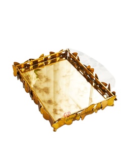 Plateau de service rectangulaire, en verre et en fer, design moderne, avec poignée en laiton, livraison gratuite - Product Image 1