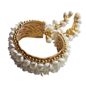 กำไลข้อมือดินเผาทำมืออเนกประสงค์ ประดับดอกไม้ ใช้คลุมผมได้ ใช้ประดับแขนได้ – เครื่องประดับดอกไม้เย็บมือโดยช่างฝีมือชาวไทย |   ผลิตตามสั่ง - Product Image 4