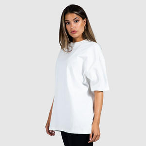 T-shirt graphique oversize d'été pour femme, coupe ample avec imprimé et décoration appliquée, vêtements tendance, tee-shirt oversize à manches courtes - Product Image 2