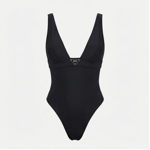 Ensemble de yoga 2 pièces imprimé papillon bleu avec finition dorée, body à col en V profond et jupe portefeuille longueur genou - Product Image 1