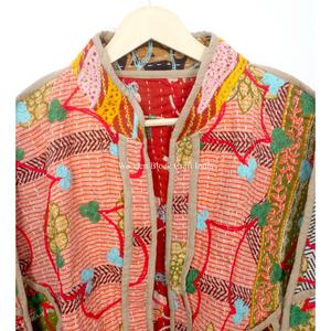 Chaqueta vintage para mujer 100% Kantha, hecha a mano en India, estilo bohemio con bordado, cierre abierto, chaquetas a la moda con estampado floral. - Product Image 2
