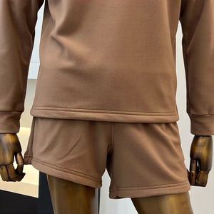 Nouveau design personnalisé Meilleur prix 380-430 GSM Short en coton polaire Jogger Suit pour hommes/femmes short de couleur unie pour hommes/femmes - Product Image 1