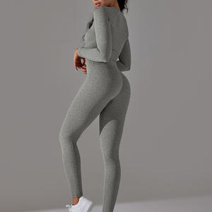 Ensemble de yoga sans couture pour femmes, leggings et soutien-gorge de sport, vêtements de sport et de fitness confortables et respirants, logo personnalisé - Product Image 5