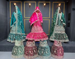 Timeless Veer Zara Velvet Bridal Gharara con Full Heavy Flare Double Dupatta y Intrincado Jarkan Stone Work para novias - Product Image 1