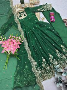 Ensemble Anarkali brodé vert avec dupatta, tenue traditionnelle indienne et pakistanaise pour femme, coupe ample, longueur au sol, en soie, idéal pour les mariages - Product Image 3