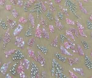 Tela de Encaje con Cuentas de Lujo, Hecha a Mano, 100% Poliéster, Ancho Personalizado, Fabricante Mayorista OEM/ODM - Product Image 2