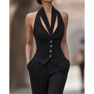 Mono halter inspirado en el traje de esmoquin de Obsidian Architect, con escote pronunciado. - Product Image 4