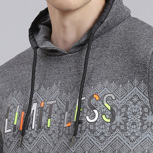 Sudadera con Capucha Gris para Hombre con Estampado Geométrico, Informal, Transpirable, de Punto, Corte Regular, para Otoño - Product Image 6