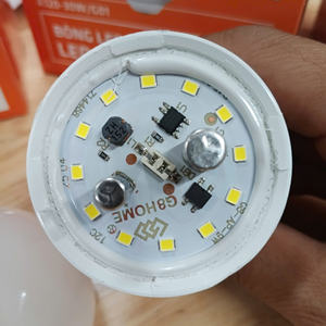 A60หลอดไฟอลูมิเนียมขนาด9W 6500K 220V G8บ้าน B22/E27รูปร่าง CRI83อายุการใช้งาน20000ชั่วโมงผลิตในเวียดนาม - Product Image 1