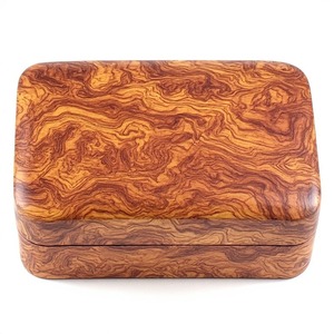 Étui à cigares en bois dur naturel de qualité supérieure, conçu pour les collectionneurs sophistiqués recherchant des solutions de rangement durables et élégantes - Product Image 4