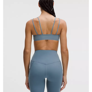 Traje de Yoga Ligero Reciclable de Doble Cara, Color Nude, Suave y Transpirable, con Cuello Halter, Leggings de Spandex/Nylon, Color Sólido, Elástico en Cuatro Direcciones - Product Image 3