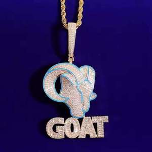 Colgante de plata de ley 925 con diseño de cabra personalizado, estilo hip-hop, totalmente cubierto de diamantes de moissanita VVS brillantes tipo baguette - Product Image 3