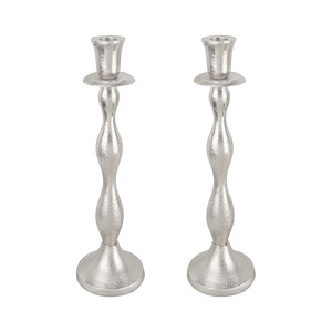 Support à bougie en métal finition argentée de style moderne, avec un design de tige ondulée texturée, durable et parfait pour une décoration élégante. - Product Image 4