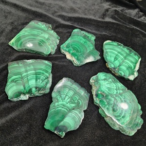 Tranche de malachite verte polie, pierre gemme rayée, spécimen minéral pour la décoration de la maison et du bureau, vente en gros, objet de collection artistique - Product Image 5