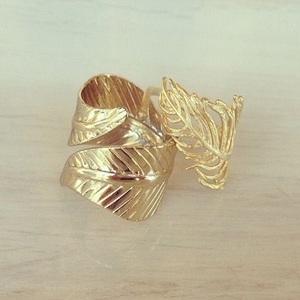 แหวนทองเหลืองโลหะแบบเรียบดีไซน์สร้างสรรค์สำหรับแฟนสาวแหวนชุบทองสีเหลืองแหวนแฟชั่นสำหรับเครื่องประดับงานแต่งงาน - Product Image 4