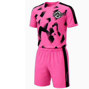 Ensemble d'uniformes de football haut de gamme offrant un style moderne, un confort léger et des caractéristiques de contrôle de l'humidité - Product Image 1