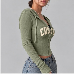 Sudadera con capucha de punto acanalado para mujer al por mayor, ajustada, corta, con cremallera, logotipo personalizado, manga larga, chaqueta con capucha ajustada - Product Image 3
