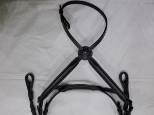 Ensemble de bridons d'équitation Annabelle, bridons en cuir pour chevaux, vente en gros, équipement d'équitation traditionnel, bridons d'équitation. - Product Image 2