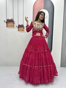 Conjunto Premium de Lehenga Choli Fox Georgette para Mujer con Bordado de Hilo, Trabajo Codi y Falda de 9 Metros - Product Image 3