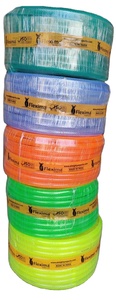 Tuyau d'eau de jardin flexible en PVC vert bleu jaune orange en polyéthylène PE avec douille et connexion par fusion bout à bout pour le drainage - Product Image 6