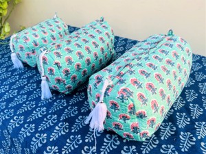 Juego de 3 Bolsas de Aseo para Mujer, Organizador de Cosméticos Acolchado, Bolsa de Aseo con Estampado Artesanal, Accesorio de Maquillaje - Product Image 6