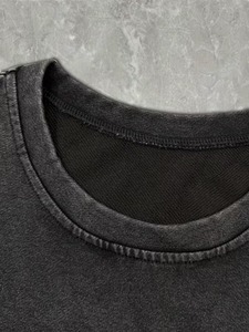 Camisetas de Algodón Lavado al Ácido para Hombre, Personalizadas con MOQ Bajo, Estilo Urbano Oversize, Tejido Suave y Pesado de 230g - Product Image 3