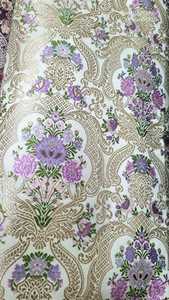 Tissu de luxe en brocart jacquard floral kimkhab jamavaar pour robes de mariée, costumes et saris - Product Image 4