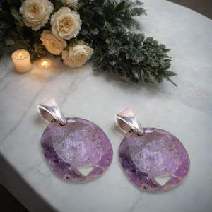 Pendentif ethnique fantaisie unisexe en argent avec rubis naturel de 0,9 pouces, fait à la main, 2,3 grammes, 17*14*3 mm, pour les mariages, les fêtes ou les cadeaux, Gigli Rigli Gem - Product Image 1