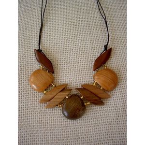 Collar con Colgante de Madera Hecho a Mano para Mujer, Accesorio de Moda con Cristal, India RR ENTERPRISES - Product Image 6