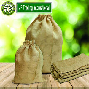 Grands sacs en toile de jute avec cordon de serrage 8"X12" – Sacs cadeaux en jute naturelle pour anniversaires, Noël, fêtes et conservation alimentaire - Product Image 6