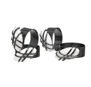 Anneau de serviette moderne en métal noir avec accent de pierre ovale blanche, décoration de table, porte-serviettes de luxe contrastant pierre et métal - Product Image 4