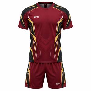Uniforme de Fútbol Personalizado Premium Sublimado, Impermeable, Transpirable, 100% Poliéster, Conjunto de Camiseta y Pantalones Cortos, Ropa Deportiva para Equipos, OEM - Product Image 1
