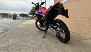 Moto tout-terrain avancée de 286 cm3 avec transmission à 6 vitesses, suspension longue course et freins ABS - Product Image 5