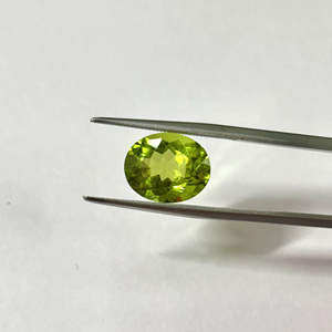 Pierres précieuses naturelles de péridot ovales facettées en vrac pour la fabrication de bijoux, olivine certifiée, 3x5 4x6 5x7 6x8 7x9 8x10mm - Product Image 1