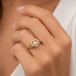 แหวนหมั้นเพชรแล็บโกรว์ทรงหัวใจ 14K ทองคำ ประดับเพชรบริลเลียนท์ตรงกลาง ดีไซน์ก้านแหวนแยกส่วน ฝังเพชรแบบ Pav Setting E VVS OEM สำหรับวันครบรอบสุดโรแมนติก - Product Image 3