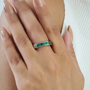 Beautiful Simple Design 925 Sterling <b>Silver</b> Round Cut Natural <b>Emerald</b> Gemstone Half Eternity Band <b>Ring</b> For Women's - Product Image 4