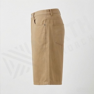 Shorts en jean foncé pour homme, style urbain, motif uni, design personnalisé, coupe ample, avec logo frontal, décontracté et tendance - Product Image 3