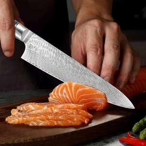 Couteau de chef LEGACY BLADES, forgé à la main, ambidextre, en acier Damas japonais, manche en bois d'ébène et résine, compatible lave-vaisselle. - Product Image 4